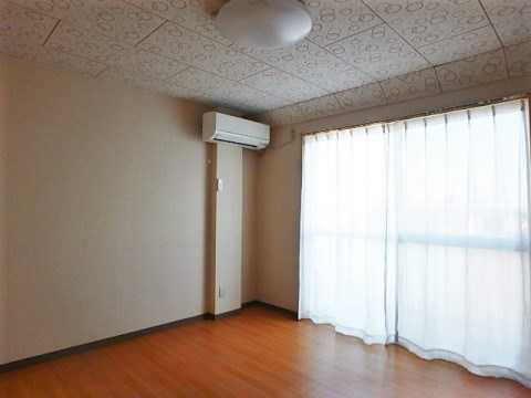 ロイヤルマンション植松 リビング