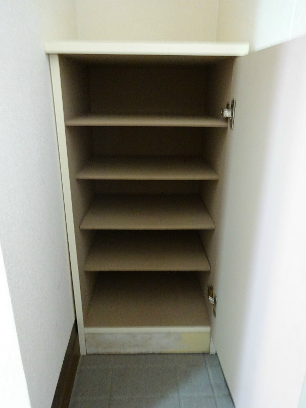 ヴィラメルトンⅠ 玄関