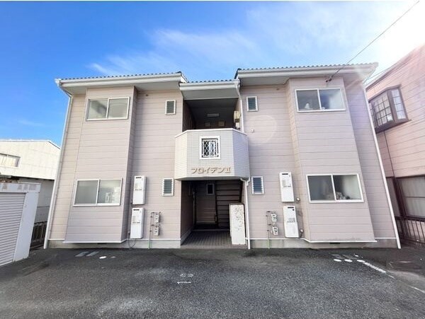 フロイデンII 102号室 外観