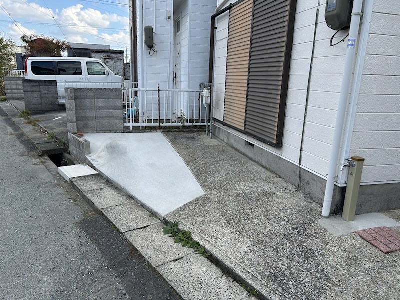 小池町戸建借家 その他外観1