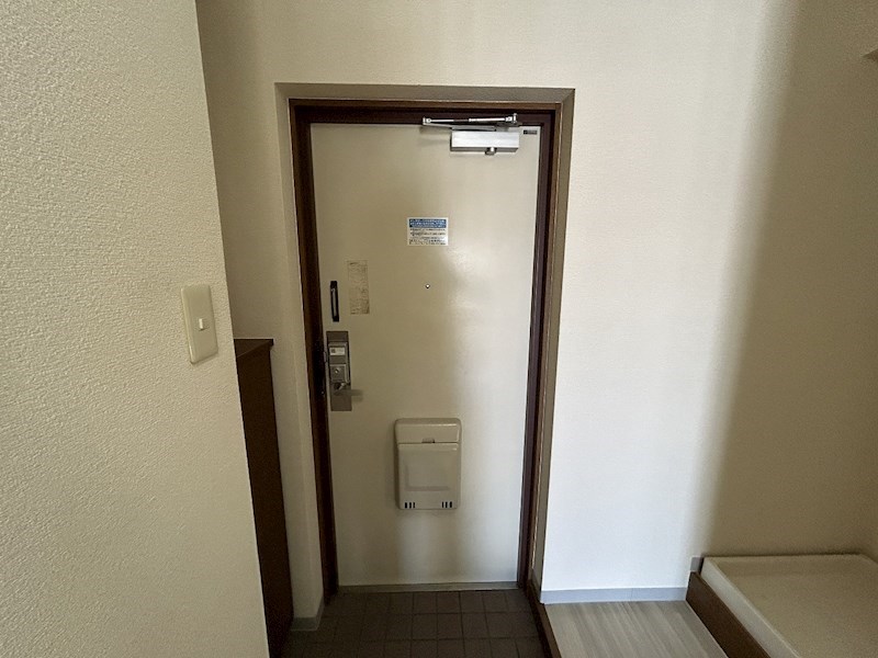 ベル・フローラ 玄関