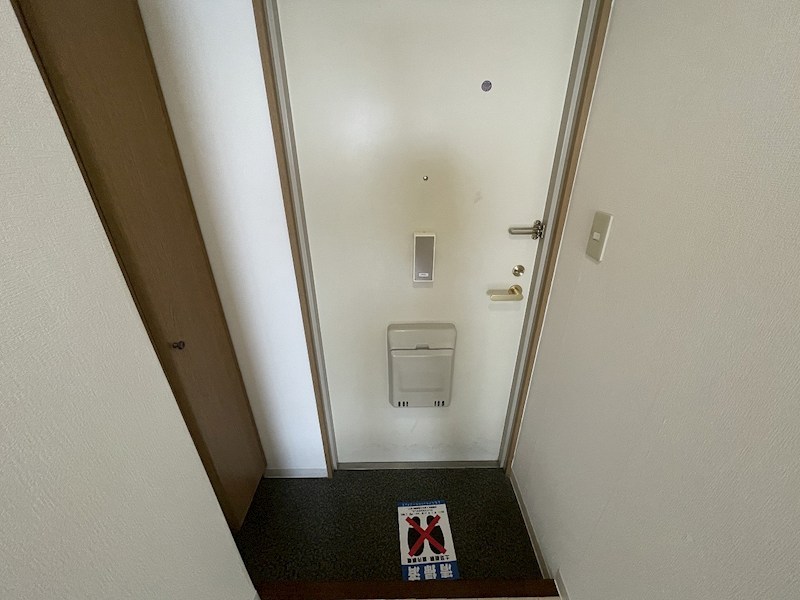 Espoir（エスポワール）板屋 玄関