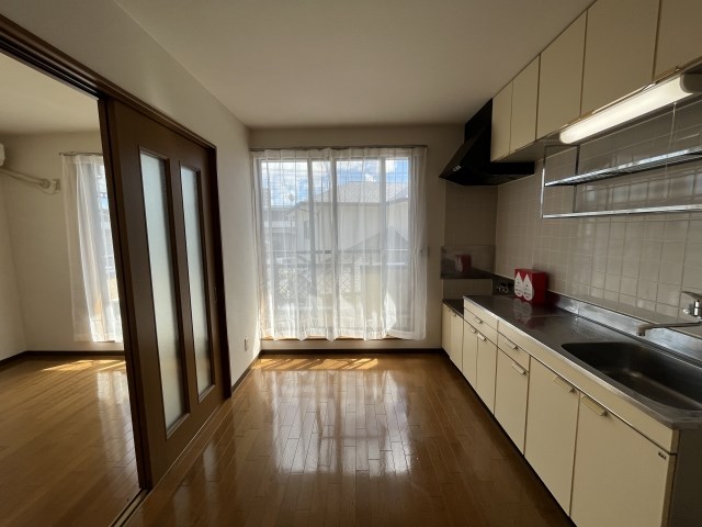 クラウンハイツN リビング