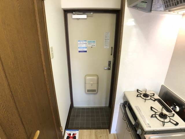 クロスロード広沢 玄関