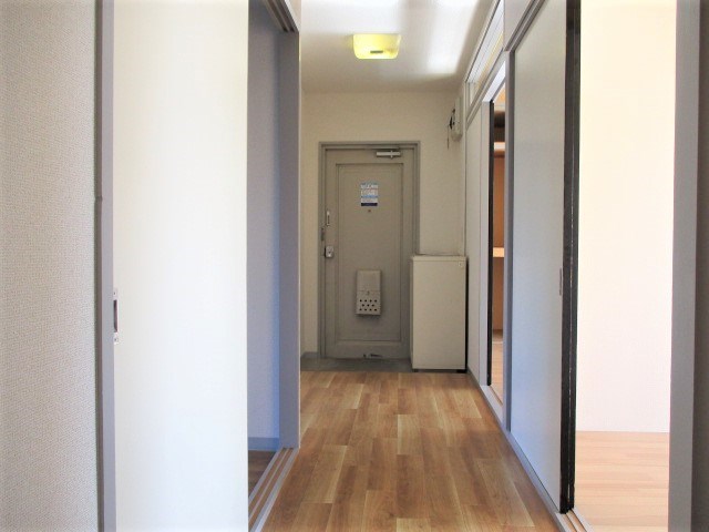 サンハイツ 玄関