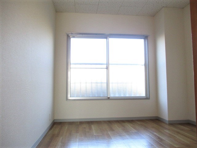 サンハイツ ベッドルーム