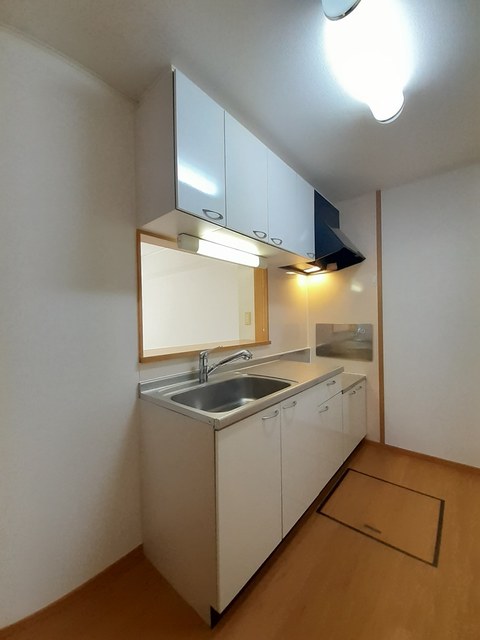 メゾン・ドゥ・アベェニールＢ キッチン