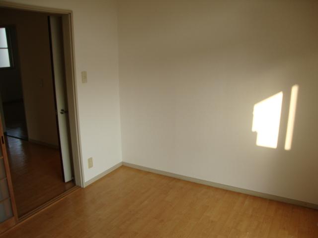 メゾンドソレイユⅠ ベッドルーム