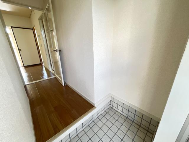 メゾンドソレイユⅡ 玄関