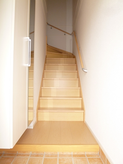 ジュノスＡ 玄関