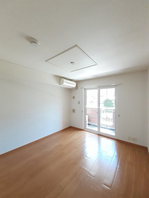 リヴ・プロムネイドＢ リビング