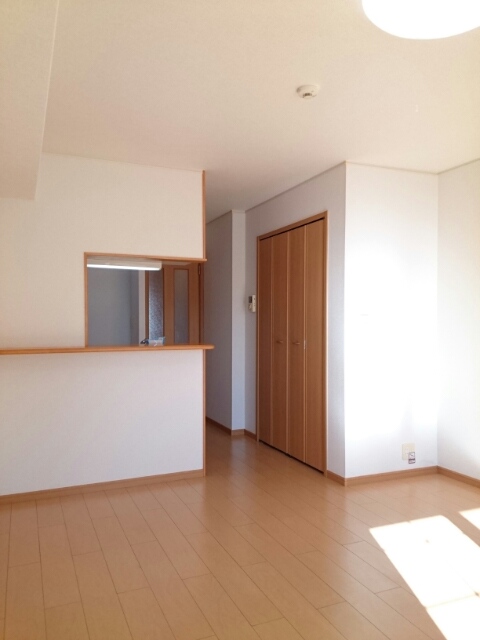 メルヴェイユ河島 リビング