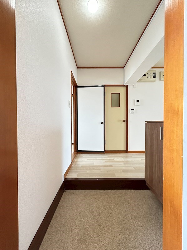 メゾンアスカ 玄関