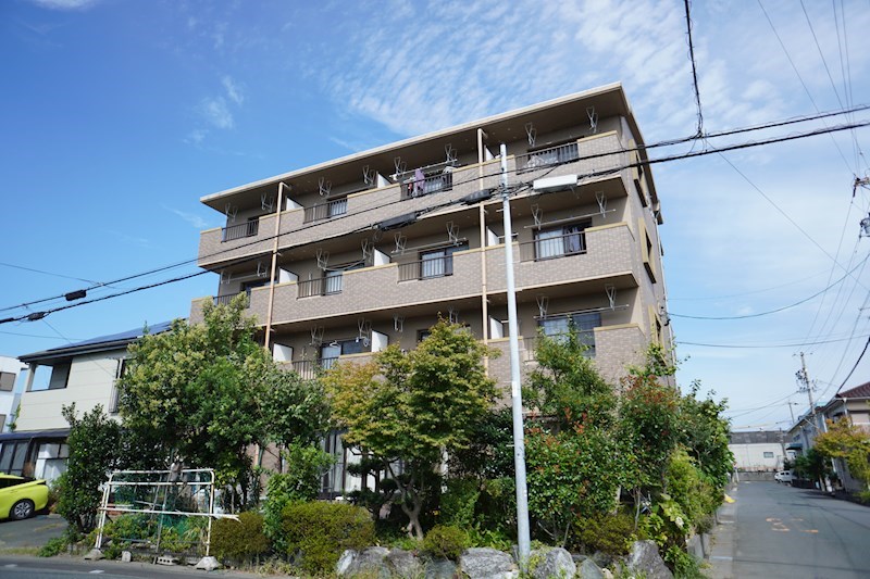 バンブーリーヴスⅢ 301号室 外観