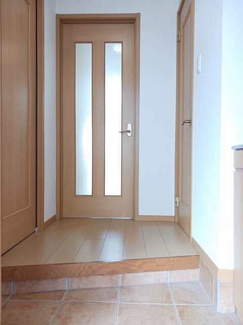 エレガンテフィールドⅡ 玄関