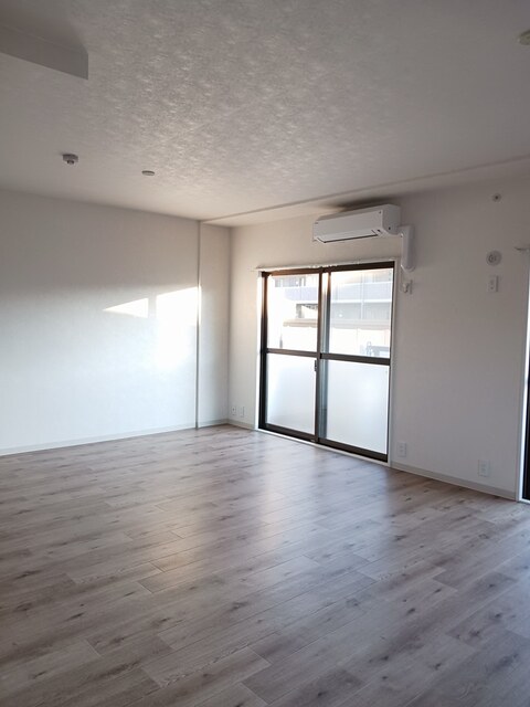 エステート領家 リビング