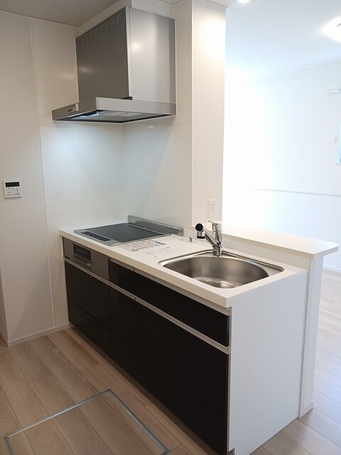 メゾン・ド・エクセレンスⅦ　Ｂ キッチン