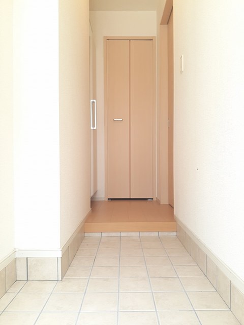 グランブルー　３ｒｄ 玄関