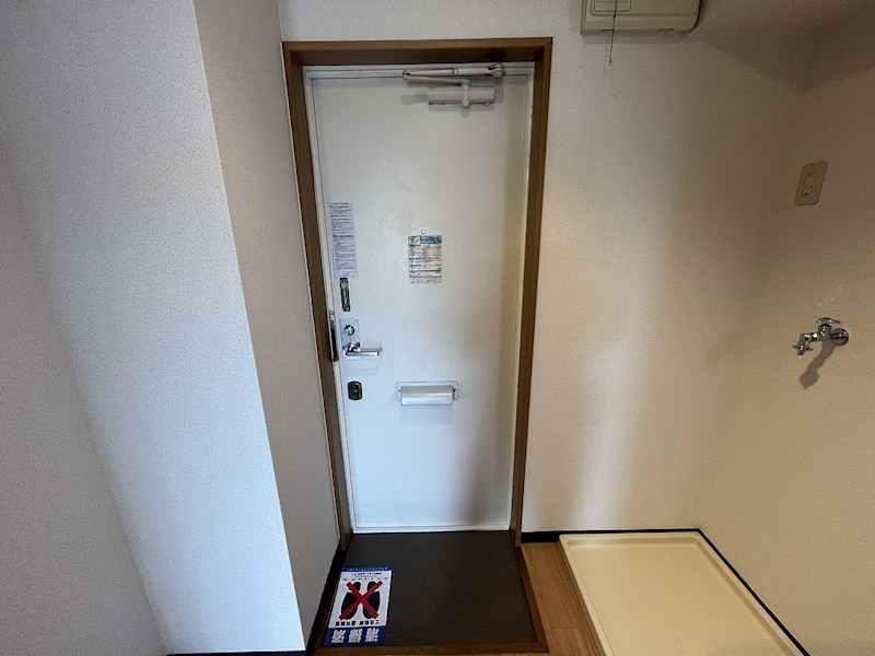 ビバリーハウスＷＥＳＴ 玄関