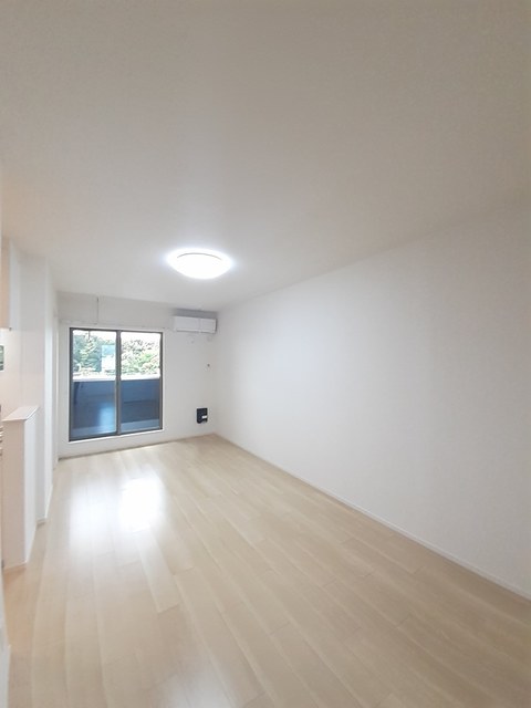 はるにとぶ（春飛） リビング