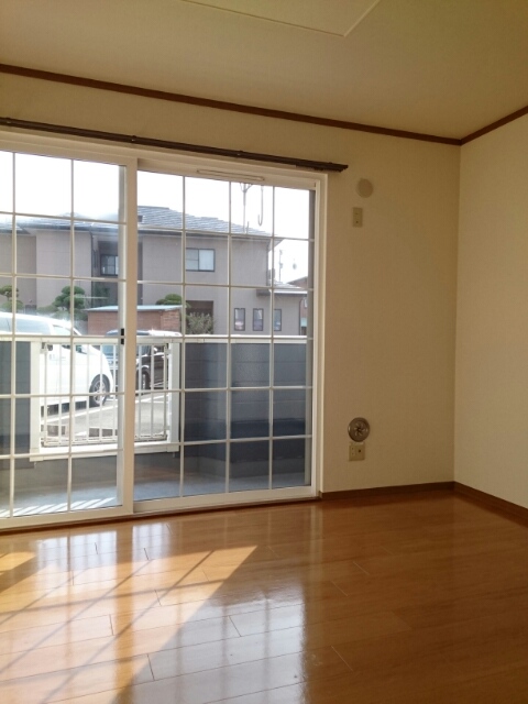 ボンジュール リビング