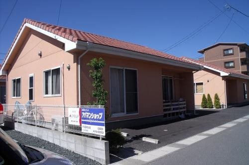 ソレアード西都 外観