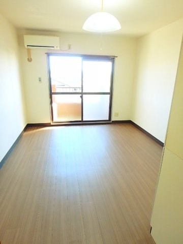 レジデンス曳馬 Ⅲ リビング