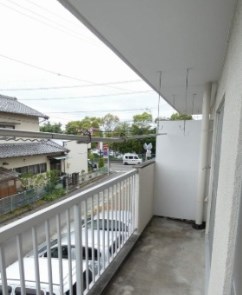 服部ハイツⅢ ベランダ