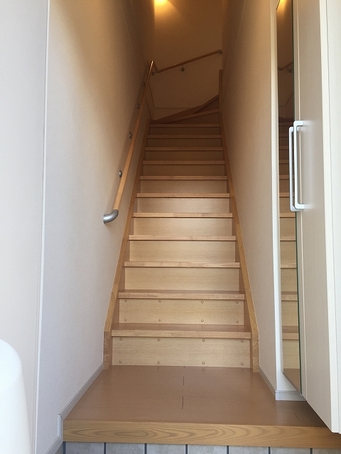 グレイスヒルズ 玄関