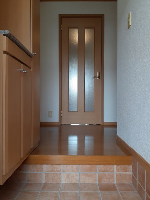 タウンヒルズⅡ 玄関