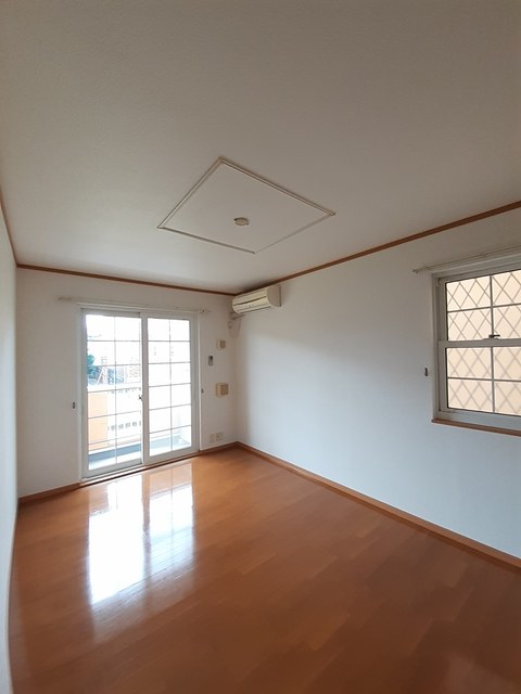 タウンヒルズⅡ リビング