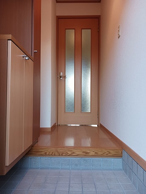 メゾン住吉 玄関