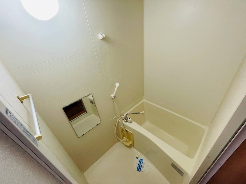 シャトル 風呂画像