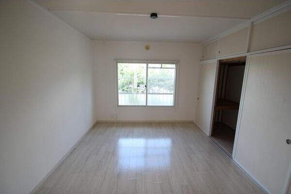 グリーンハイツ萩丘B ベッドルーム