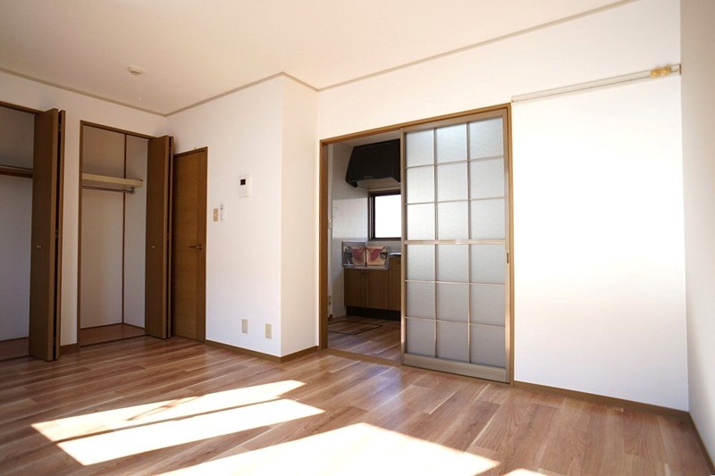 ライラックB ベッドルーム