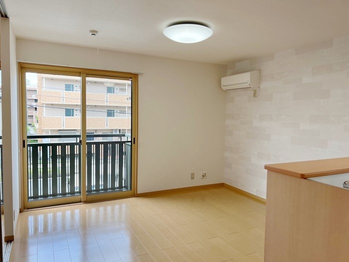 ツイトローネＡ リビング