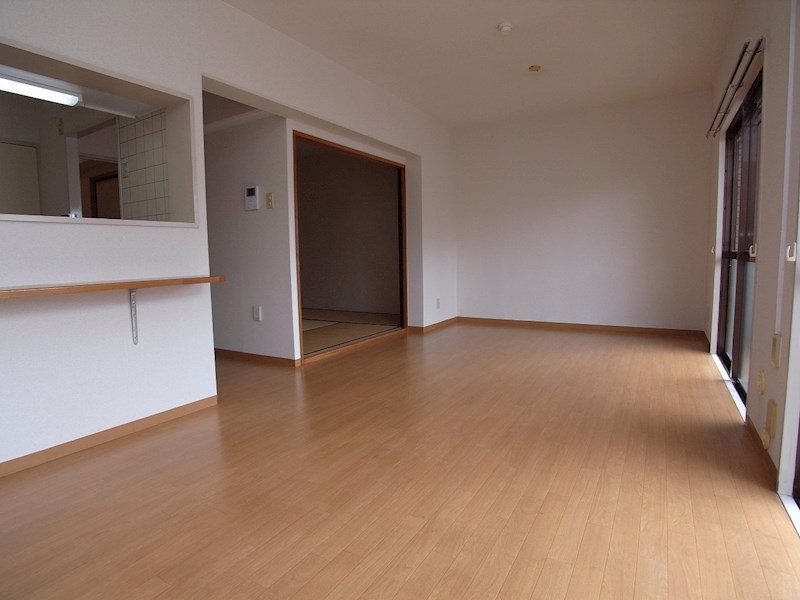 リヴェールセントラルハイツ リビング