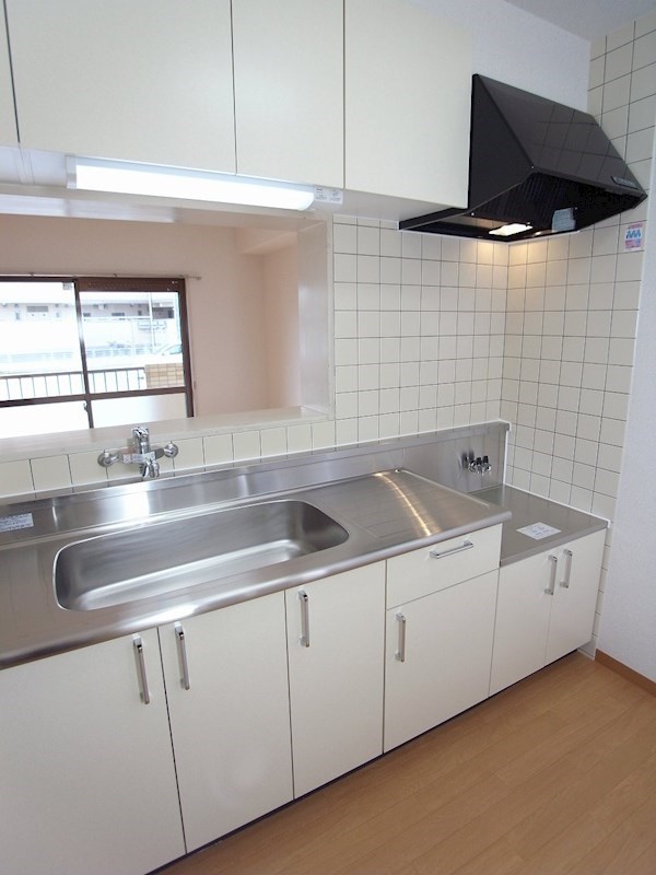 リヴェールセントラルハイツ キッチン