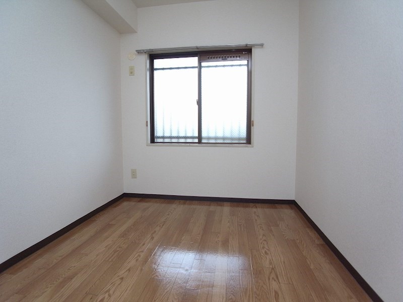 リヴェールセントラルハイツ ベッドルーム