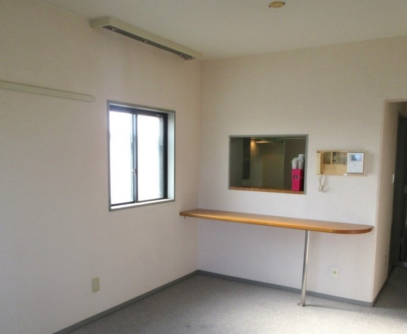 サーラシティ本郷弐番館 リビング