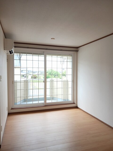 グリーンテラスＮａｇａｎｏ　Ｂ リビング