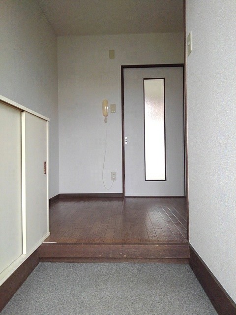 木ノ芽館Ⅱ 玄関