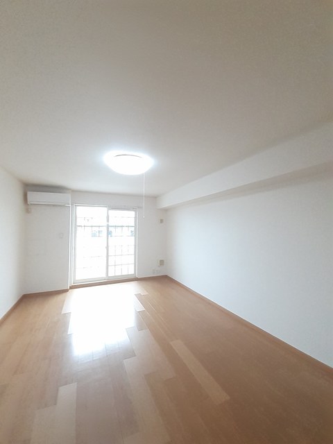 ブロード・センＡ リビング