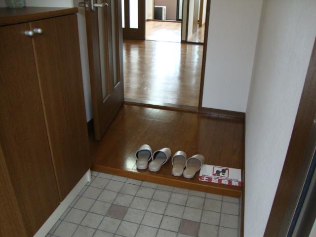 モナヴェイル 玄関