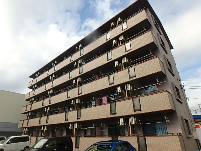 カウベルⅢ 406号室 外観