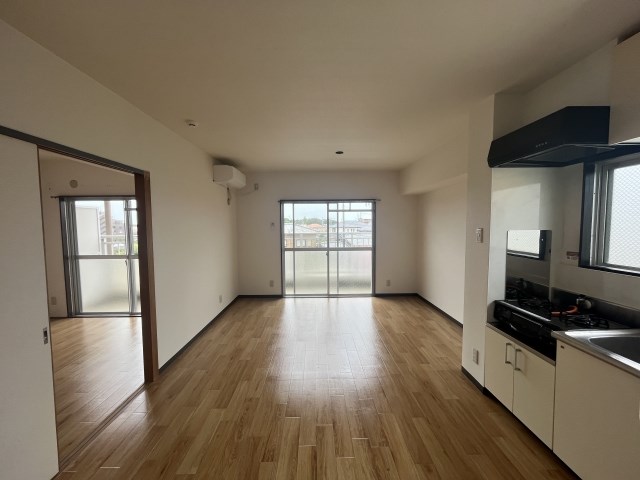 サンバードⅡ リビング