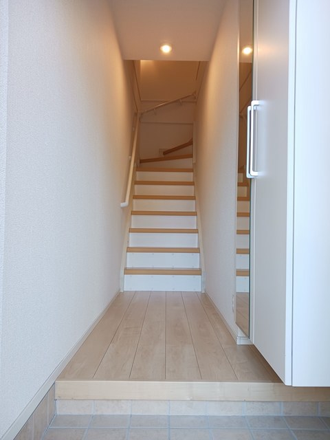 ベラルーチェＡ 玄関