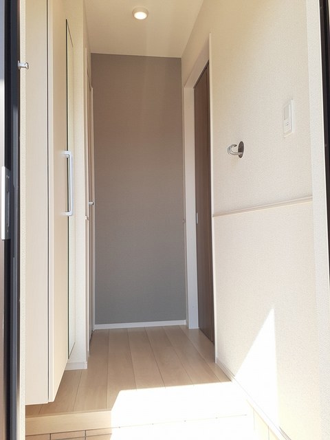 サニーヒル蜆塚 玄関