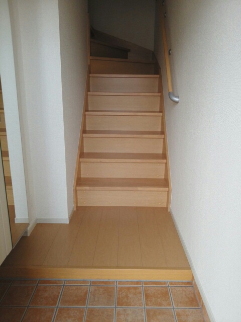 ラ・ルーチェ 玄関