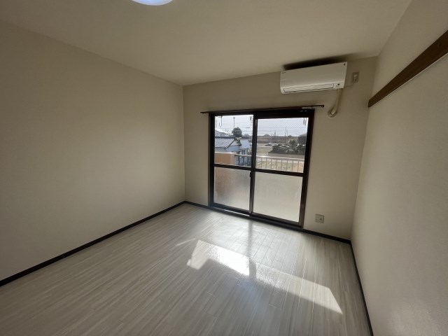 R・ESTATE（アールエステート） リビング